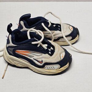 Cute Little Nike Kids Sneakers Shoes Lace Up 5C US 21 Europe 850338 001202